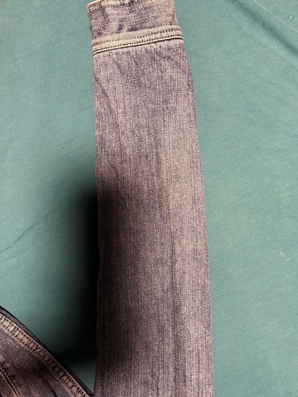 American Eagle Outfitters Faded Denim Jacket in Light Blue - Picture 6 of 9
